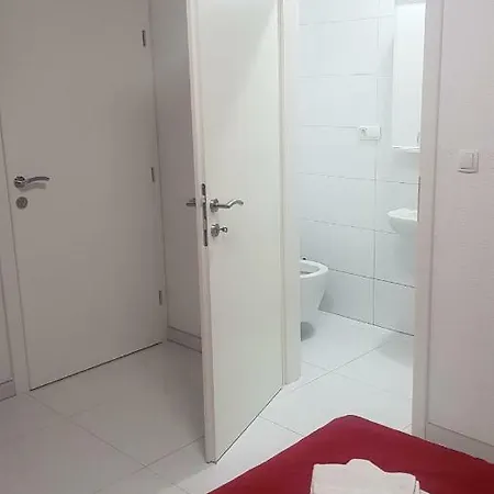 Prenociste Sana Sanski 3*